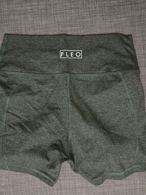 FLEO Women's High-Waist Green Workout Shorts